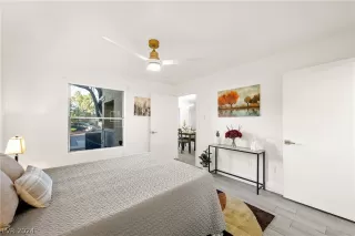 Photo #3: 2580297 Listing