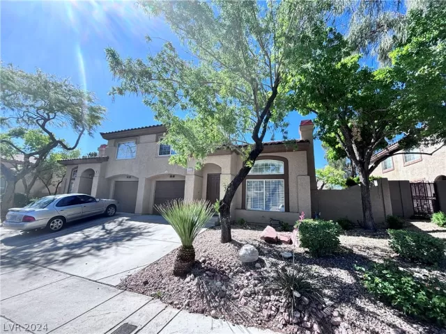 MLS: 2580312 Condo For Sale