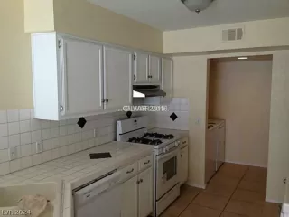 Photo #4: 2580313 Listing 