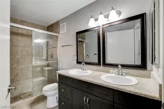 Photo #4: 2580323 Listing