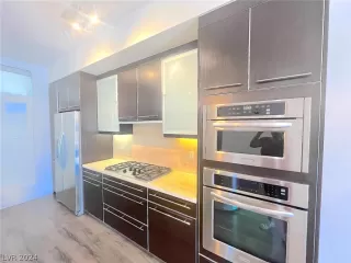 Photo #3: 2580350 Listing 