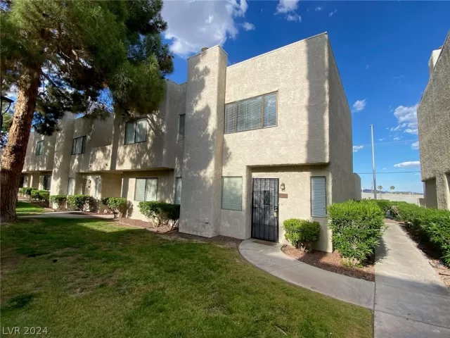 MLS: 2580375 Condo For Sale