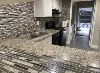 Photo #2: 2580375 Listing 