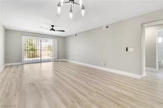 Photo #6: 2580384 Listing 