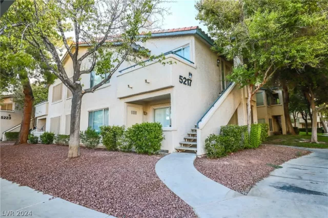 MLS: 2580421 Condo For Sale