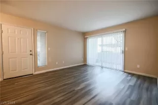 Photo #3: 2580421 Listing 