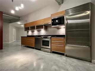 Photo #6: 2580446 Listing 