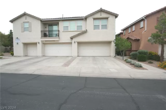 MLS: 2580494 Condo For Sale