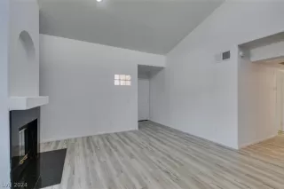 Photo #6: 2580499 Listing