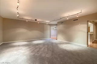 Photo #2: 2580530 Listing 