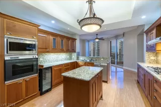 Photo #5: 2580530 Listing 