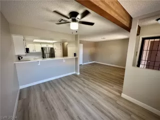 Photo #4: 2580539 Listing