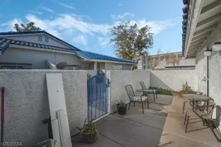 Photo #3: 2580543 Listing