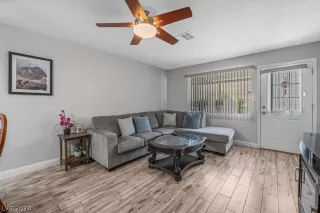 Photo #5: 2580543 Listing