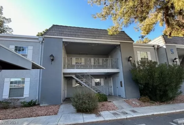 MLS: 2580558 Condo For Sale