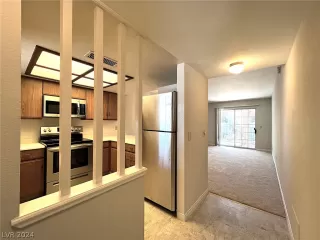 Photo #2: 2580558 Listing 