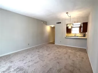 Photo #5: 2580558 Listing 