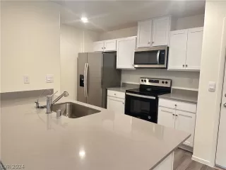 Photo #2: 2580602 Listing 