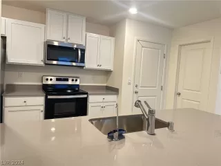 Photo #3: 2580602 Listing 