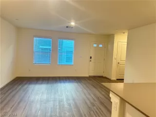 Photo #5: 2580602 Listing 