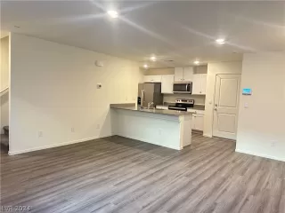 Photo #6: 2580602 Listing 