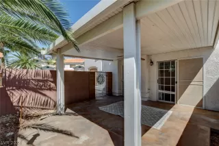 Photo #4: 2580620 Listing