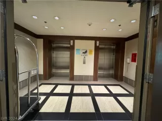 Photo #2: 2580622 Listing 