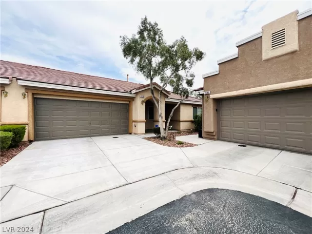 MLS: 2580654 Condo For Sale