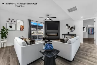 Photo #3: 2580682 Listing