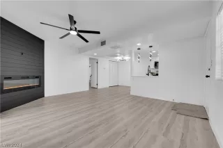 Photo #4: 2580682 Listing