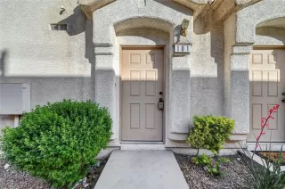 Photo #5: 2580692 Listing