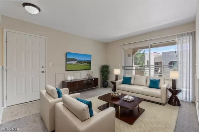 MLS: 2580698 Condo For Sale