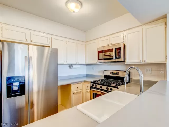 MLS: 2580708 Condo For Sale