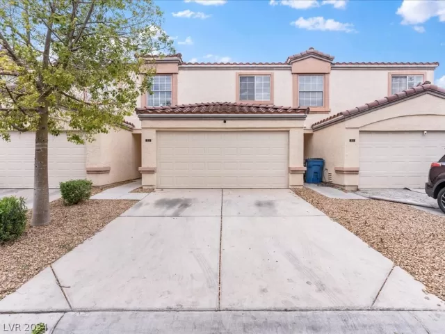 MLS: 2580727 Condo For Sale