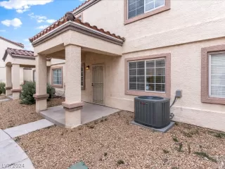 Photo #5: 2580727 Listing