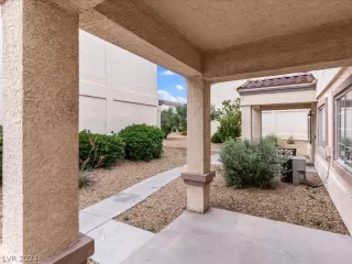 Photo #6: 2580727 Listing