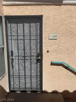 Photo #1: 2580750 Listing 