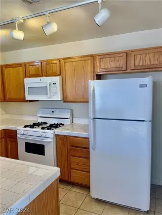 Photo #4: 2580750 Listing 