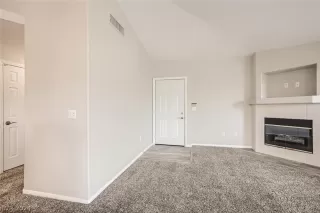 Photo #3: 2580752 Listing