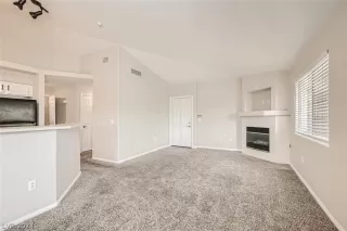 Photo #5: 2580752 Listing