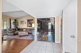 Photo #1: 2580790 Listing