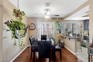 Photo #6: 2580790 Listing