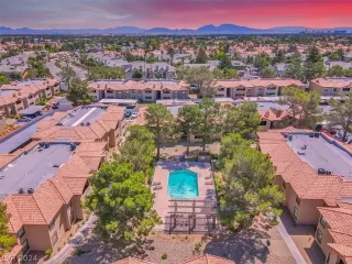 Photo #5: 2580796 Listing 