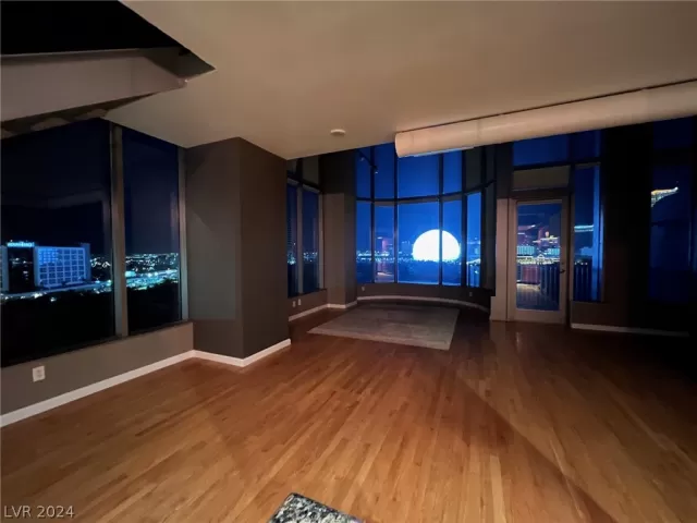 MLS: 2580801 Condo For Sale