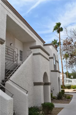 Photo #3: 2580802 Listing 