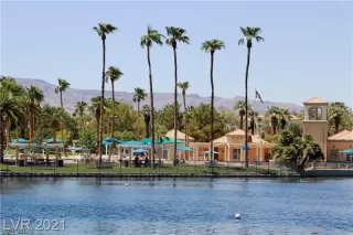 Photo #5: 2580802 Listing 