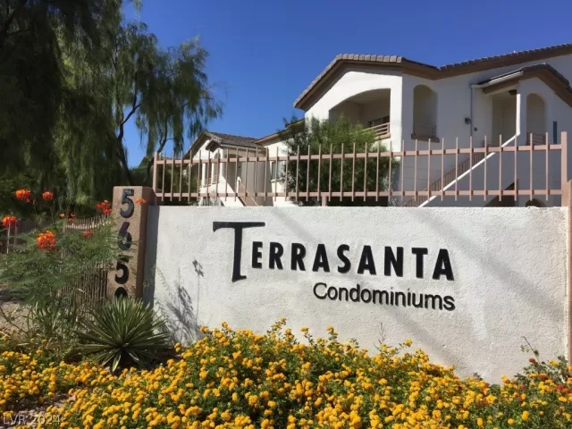 MLS: 2580816 Condo For Sale