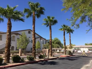 Photo #1: 2580816 Listing 