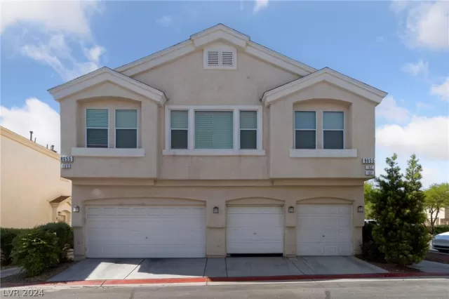 MLS: 2580821 Condo For Sale