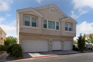 Photo #1: 2580821 Listing